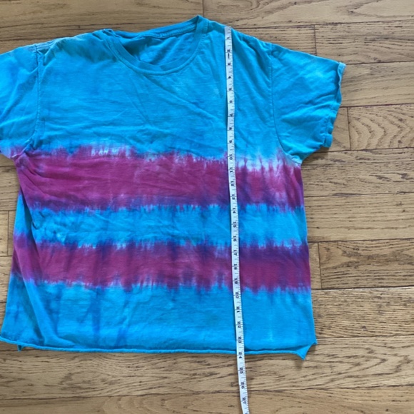 Hand dyed tie dye t-shirt, blue/pink/purple, size L, 100% cotton - Picture 5 of 6